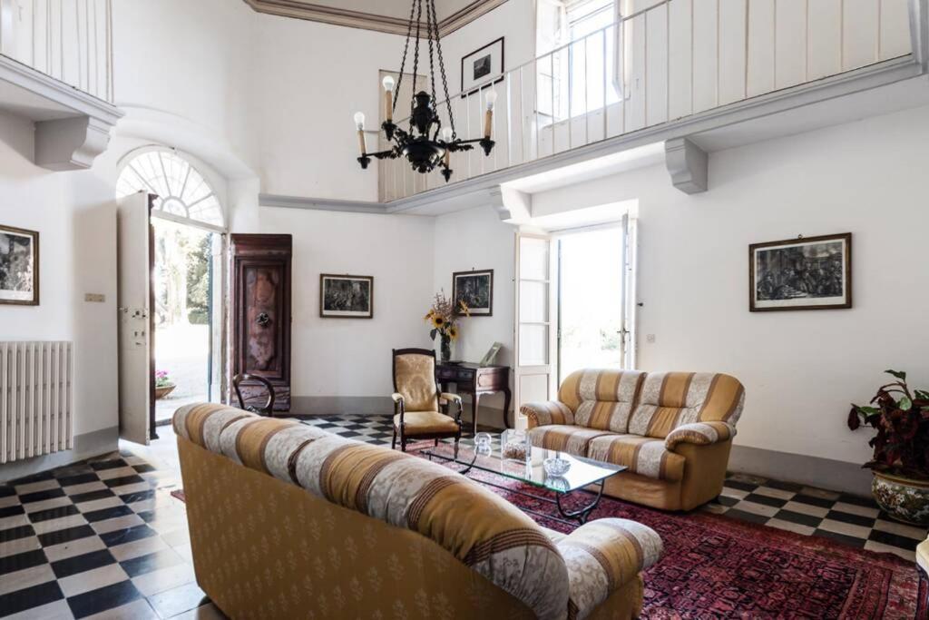 Villa Ott Crespina Bagian luar foto